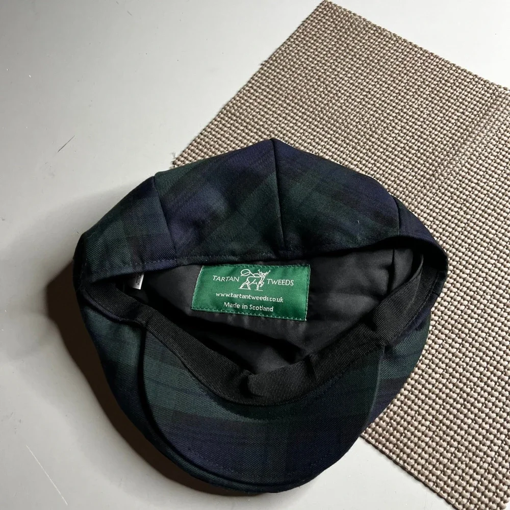 Tartan Tweeds Black Watch Plaid Flat Cap Made in Scotland Green Navy Large 7 1/4 - Picture 4 of 6